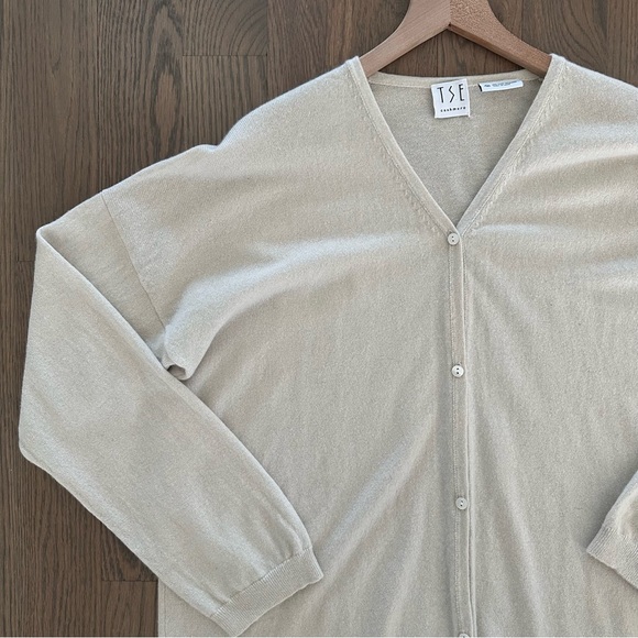 TSE 100% Cashmere V-neck Button Front Oversize Cardigan Sweater in Ivory Cream M - Picture 2 of 8